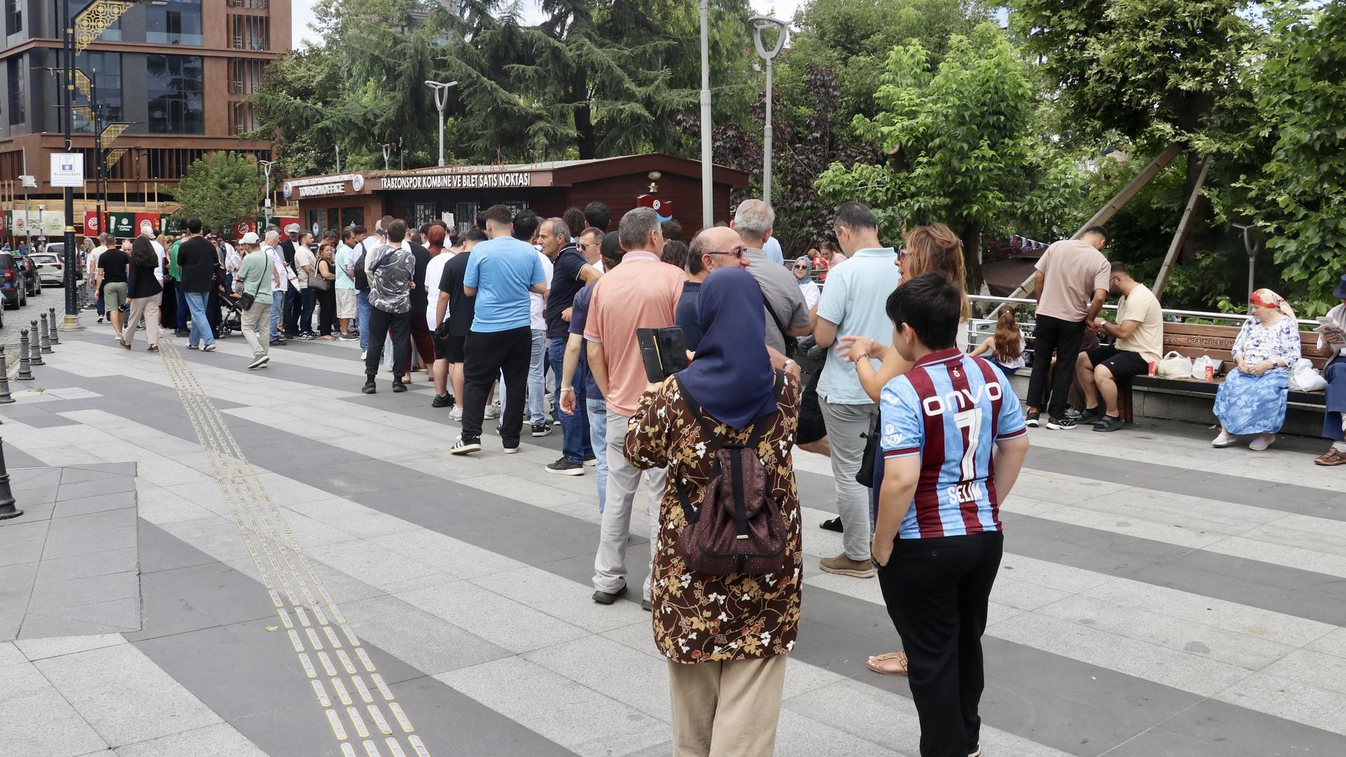 Trabzonspor - Galatasaray Dev Maçının Biletleri Satışta: Fiyatlar ve Detaylar