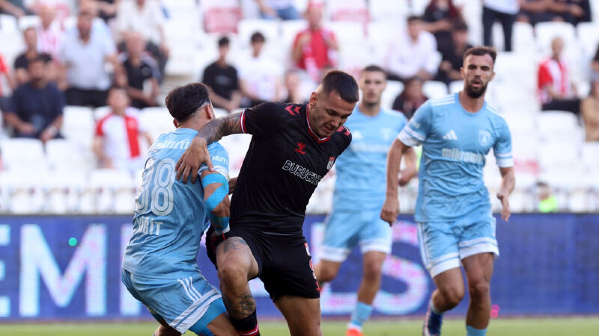 Sivas'ta Puan Paylaşımı: Sivasspor ve Muğlaspor Arasındaki Taktiksel Kısır Döngü