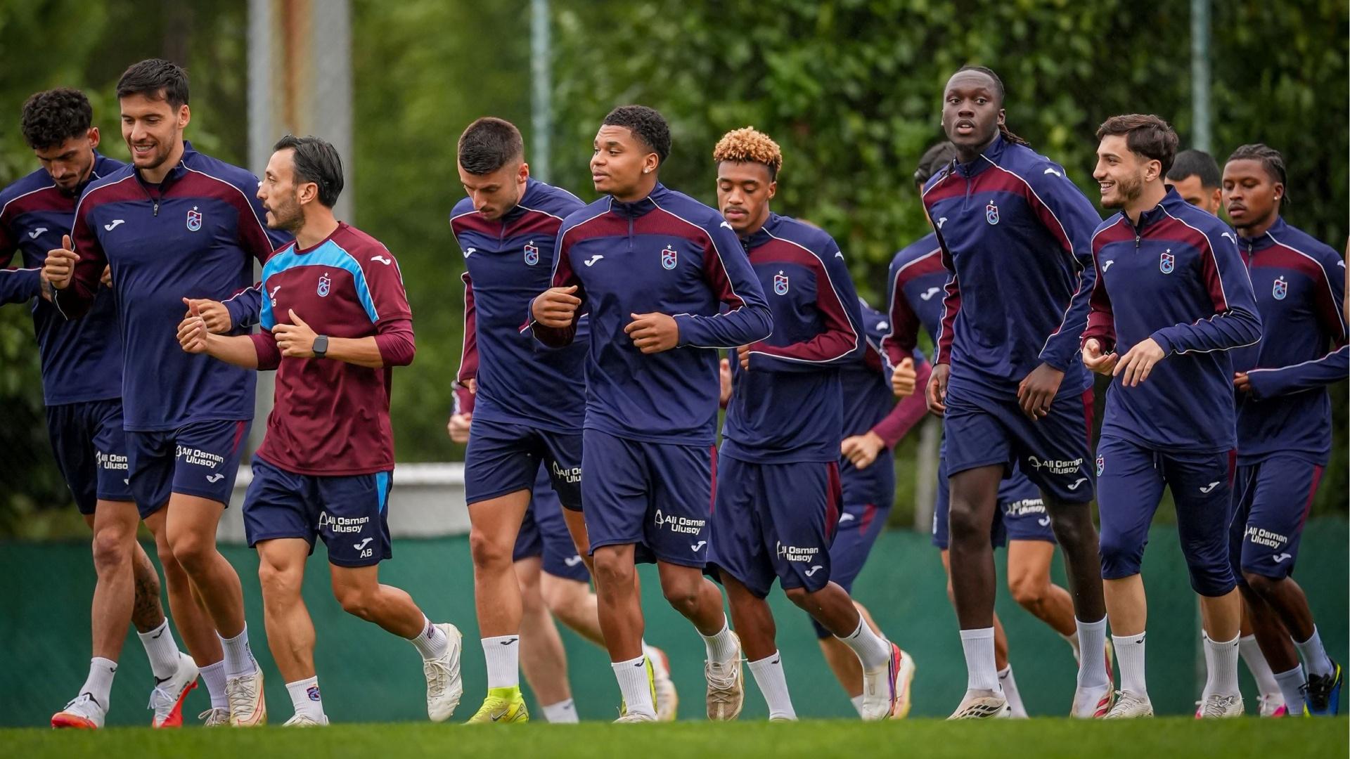 Trabzonspor'da Galatasaray Derbisi Öncesi Çifte Kritik Müjde