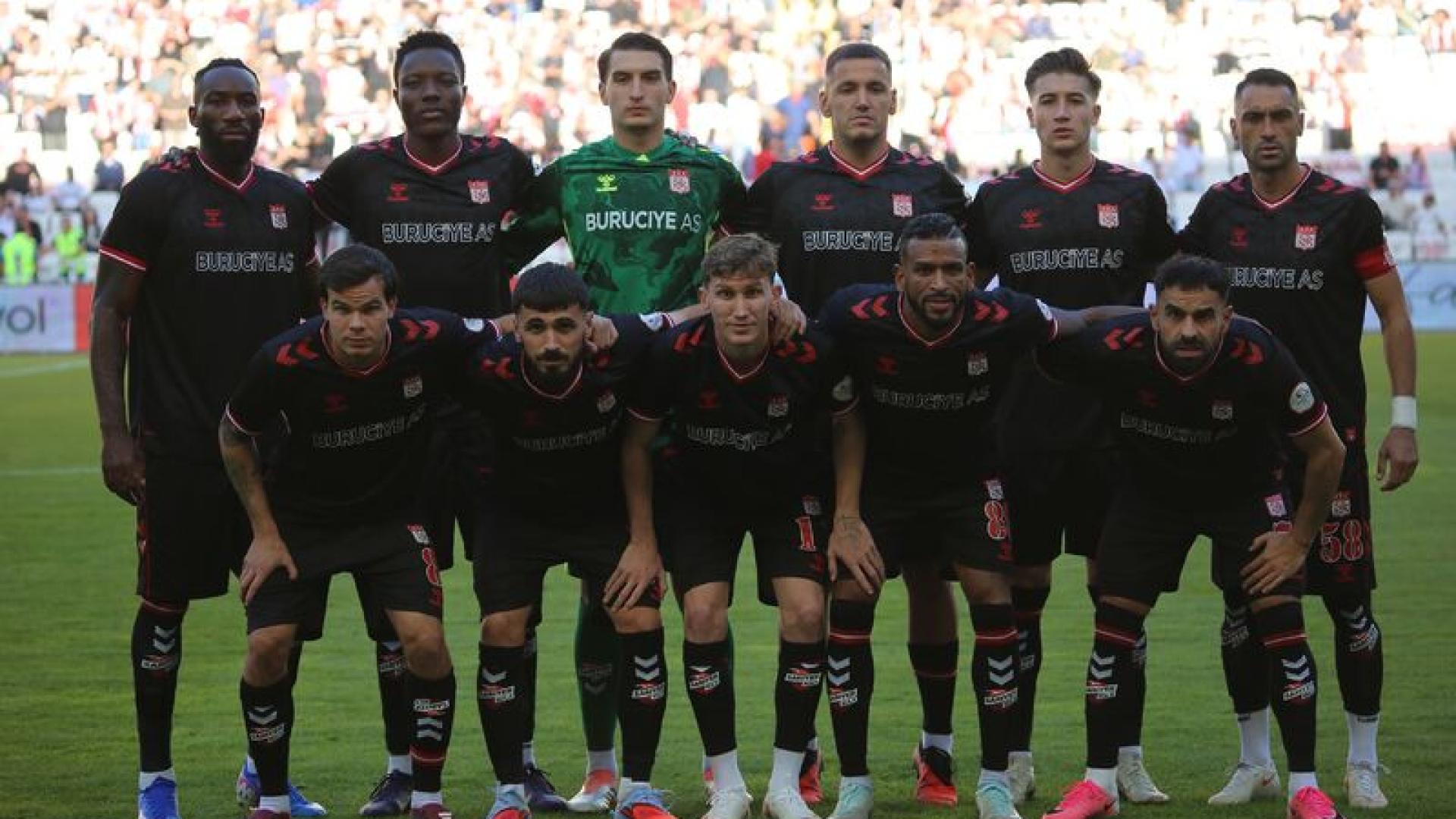 Sivasspor'da Revir Alarmı: Dört Yıldızın Yokluğu Dengeleri Nasıl Değiştirecek?