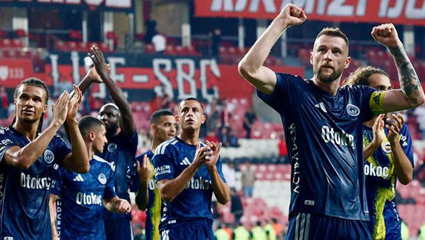 Fenerbahçe-Roma Eşleşmesi: Taktiksel Analiz ve Dev Maç Senaryoları