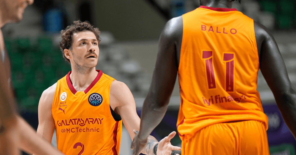 Şehmus Hazer Sahne Aldı: Galatasaray Cevat Soydaş'ta Finalde