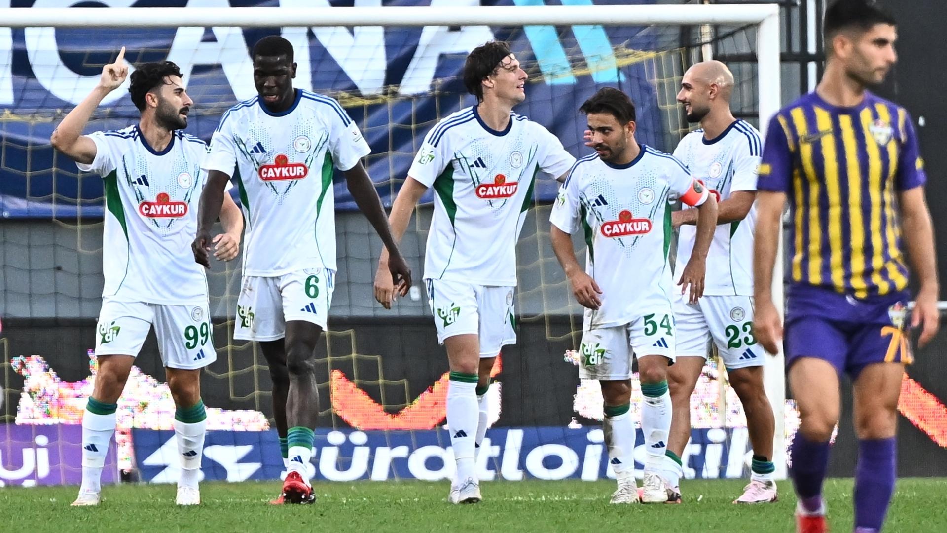 Çaykur Rizespor'un Tarihi Deplasman Serisi: Recep Uçar'ın Taktiksel Zaferi