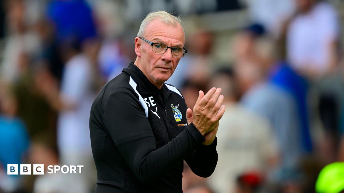 Steve Evans'ın Bristol Rovers Sadakati: Hibernian Spekülasyonlarına Kesin Yanıt