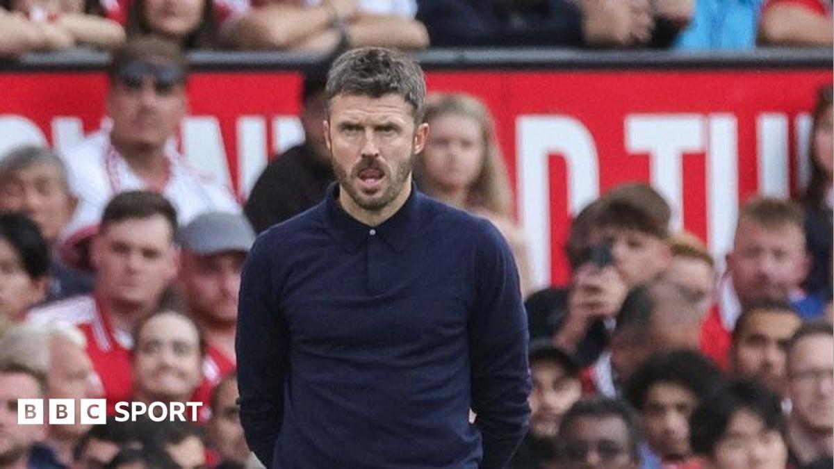 Manchester United'da Michael Carrick Dönemi: Kaosun İçinde Çözüm Arayışı