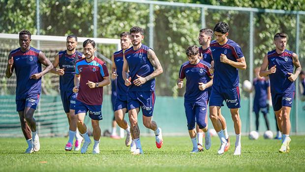 Trabzonspor-Galatasaray Rekabetinde Yeni Perde: Karadeniz'de Taktiksel Hazırlıklar