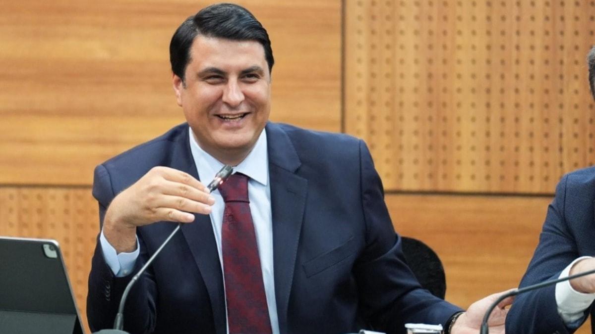 Siyasette Başlayan Yolculuktan Futbol Kulüplerinin Satışına: Türk Sporunda Sermaye ve Siyaset Sarmalı