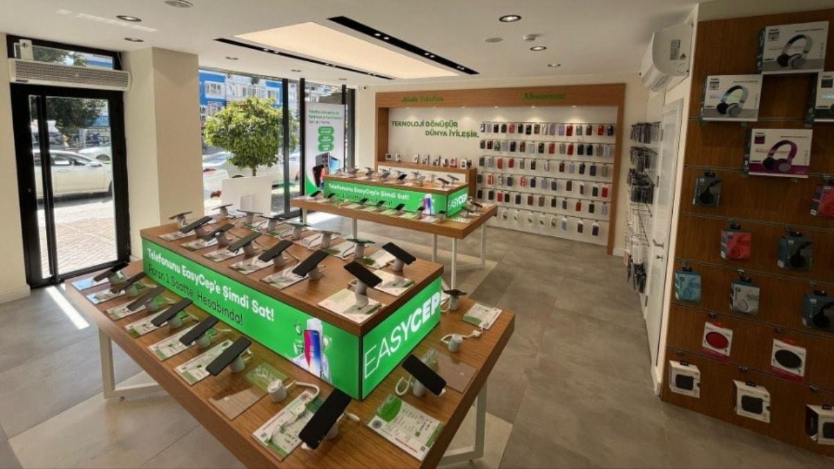 Süper Lig Kulüplerinin Dijital Sponsorluk Krizi ve Telefon Şirketi