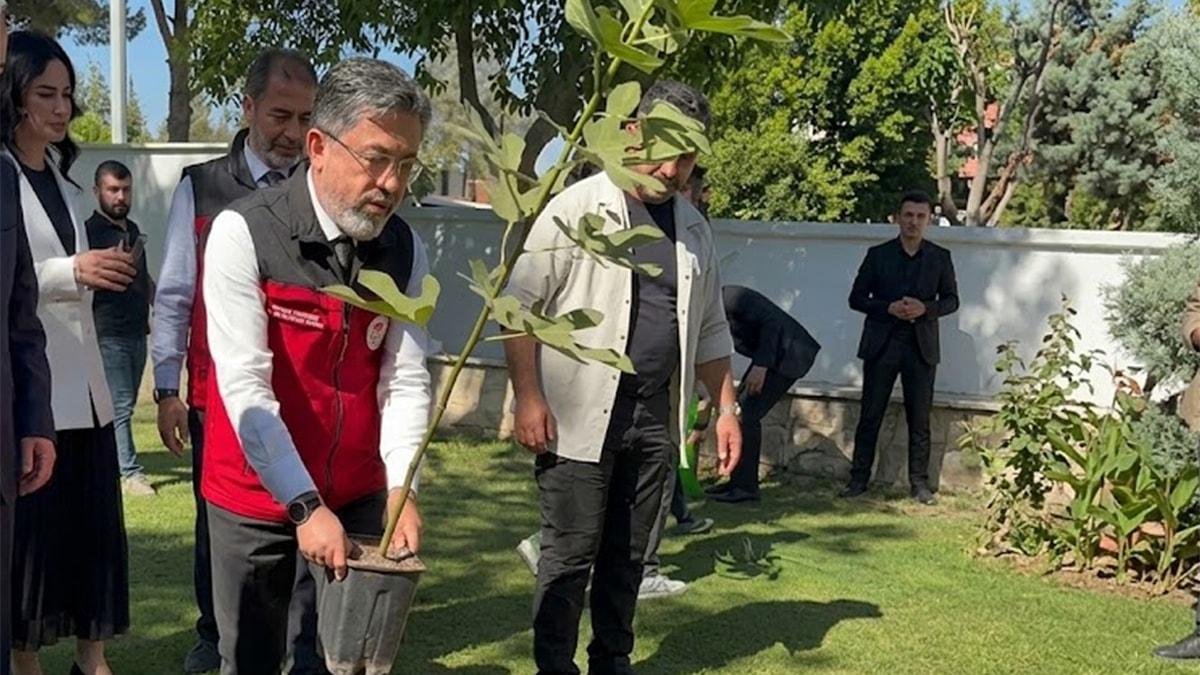 Fotoğrafın faturası protokol ekibine çıktı: Kulüp içinde kriz
