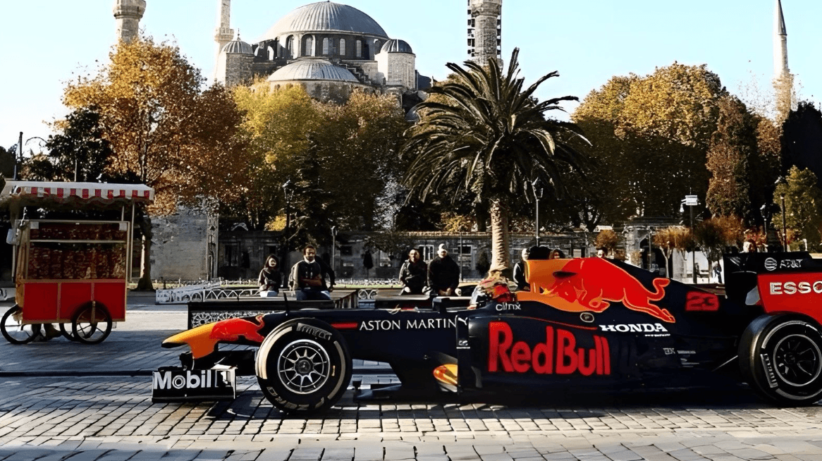 Formula 1 Türkiye Grand Prix'si dönüyor: Yeni tarih ve detaylar